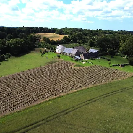 Tonneau Bulle Insolite, Vue Sur Vignoble Luxury tent Pouldergat