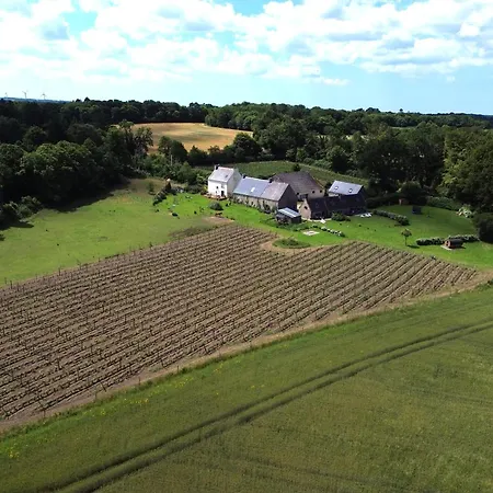 Luxury tent Tonneau Bulle Insolite, Vue Sur Vignoble